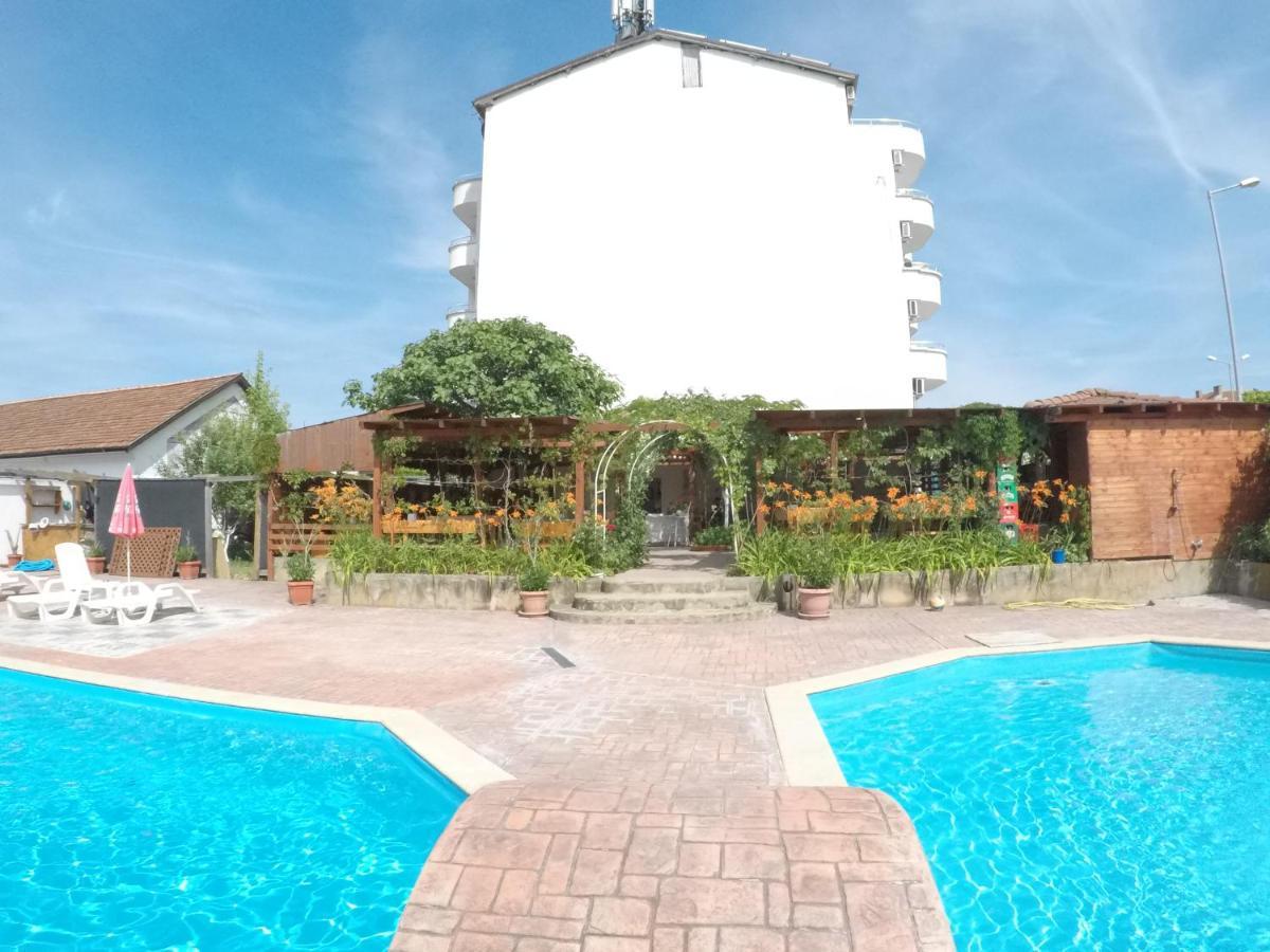 Alba Family Club Hotel Πριμόρσκο Εξωτερικό φωτογραφία